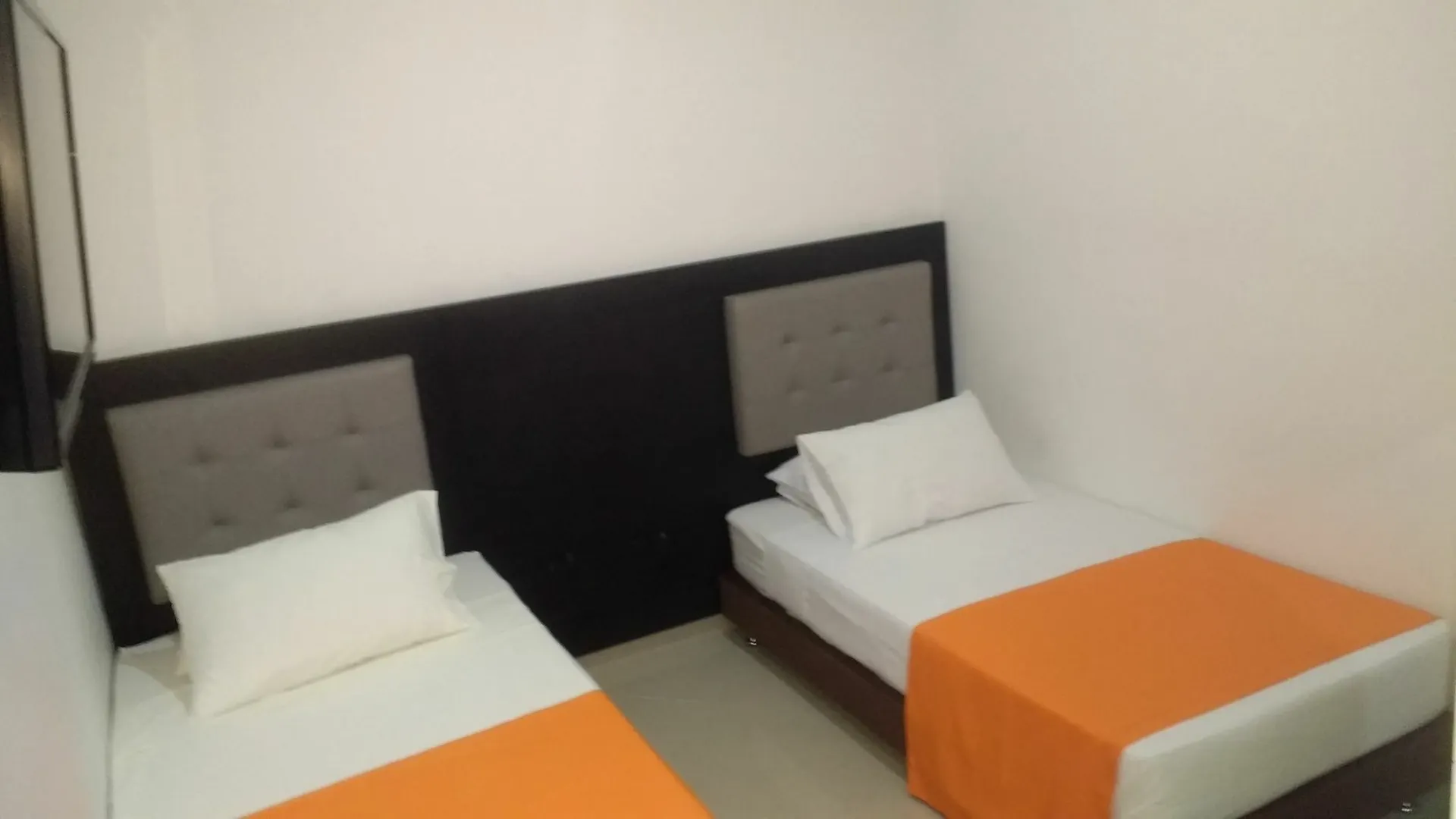 Torre Coral By Colclick Aparthotel Medellín 3*,