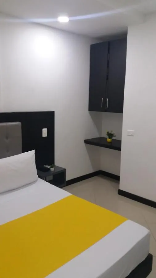 ***  Torre Coral By Colclick Aparthotel Medellín Colombia